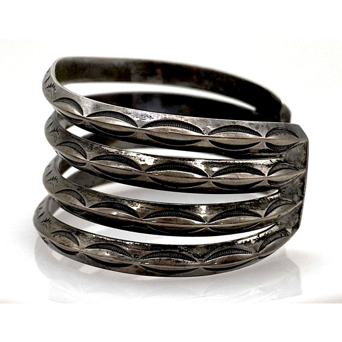 Old Pawn Navajo Carinated Ingot Cuff Bracelet Sterling Silver Native