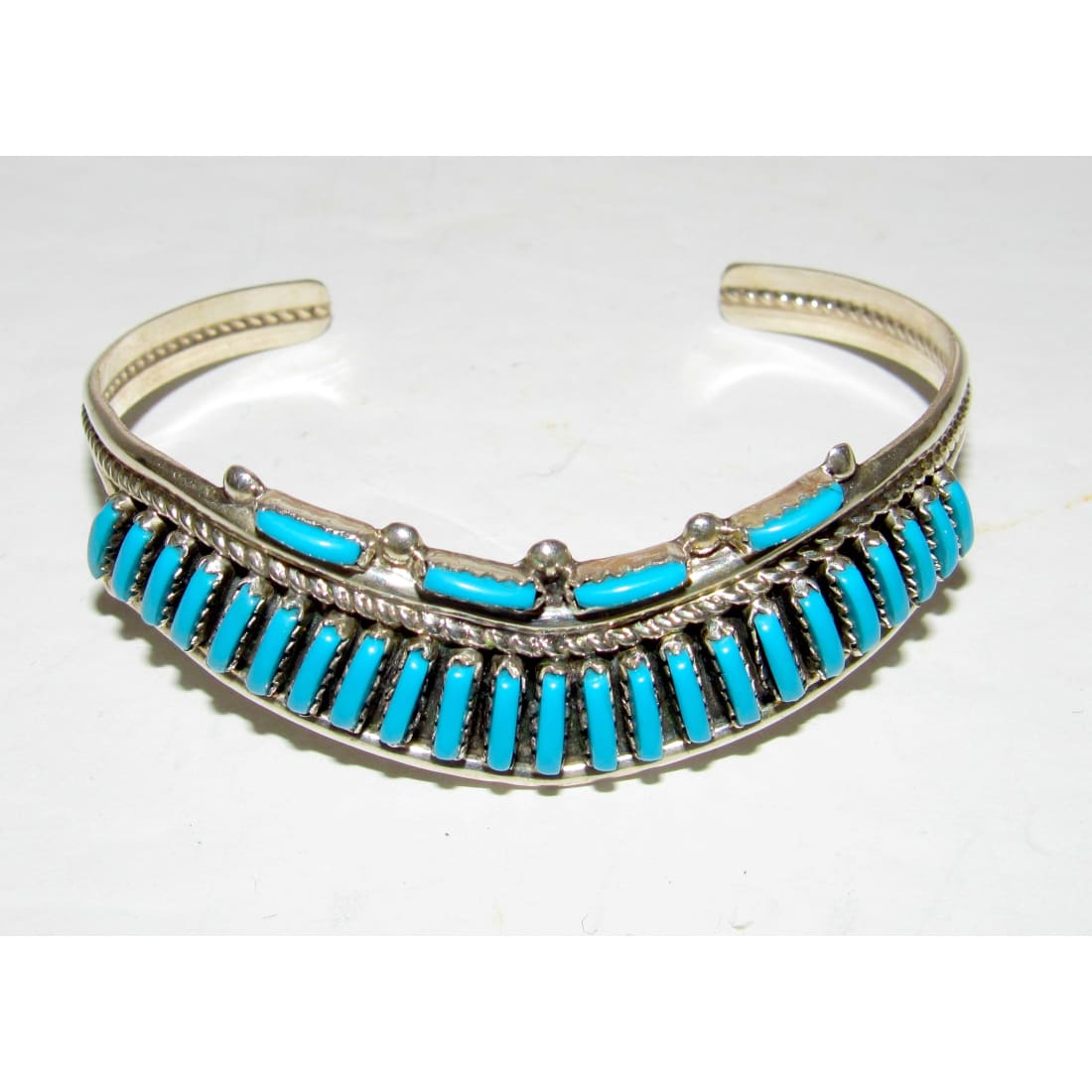 Vintage Zuni Petit Point Turquoise Cuff Bracelet Sterling Silver