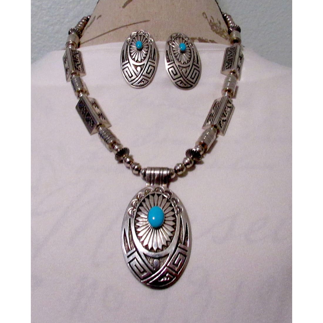 Navajo Pearls Necklace & Earrings Set Sterling Silver