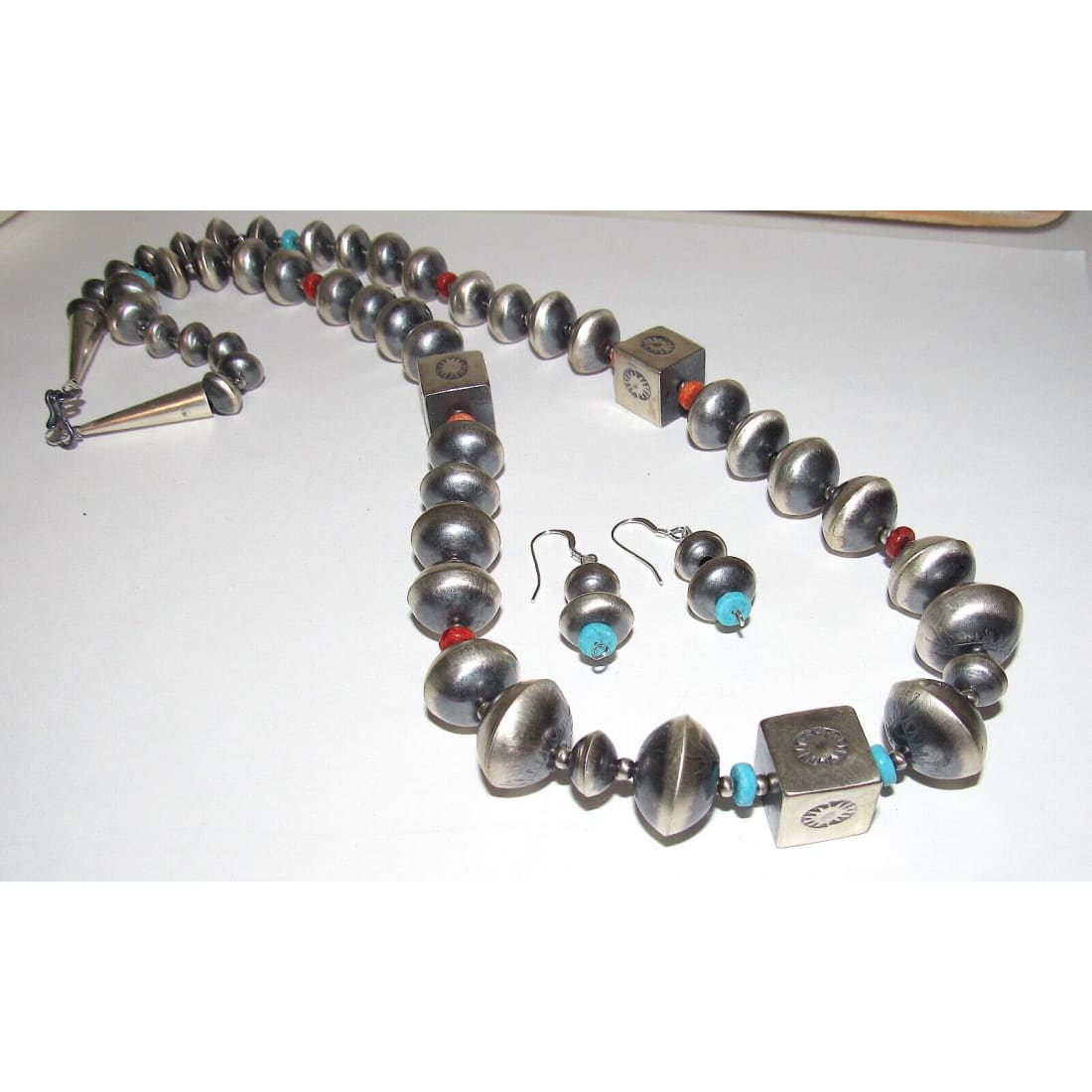 Navajo Pearls Necklace Earrings set sterling silver