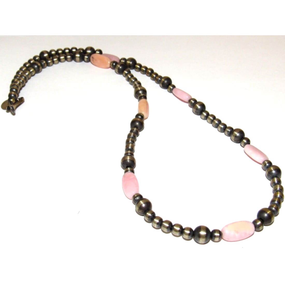 Navajo Pearls Necklace Sterling Silver Pink Conch Shell 20