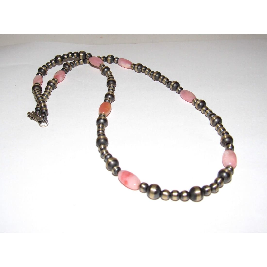 Navajo Pearls Necklace Sterling Silver Pink Conch Shell 20