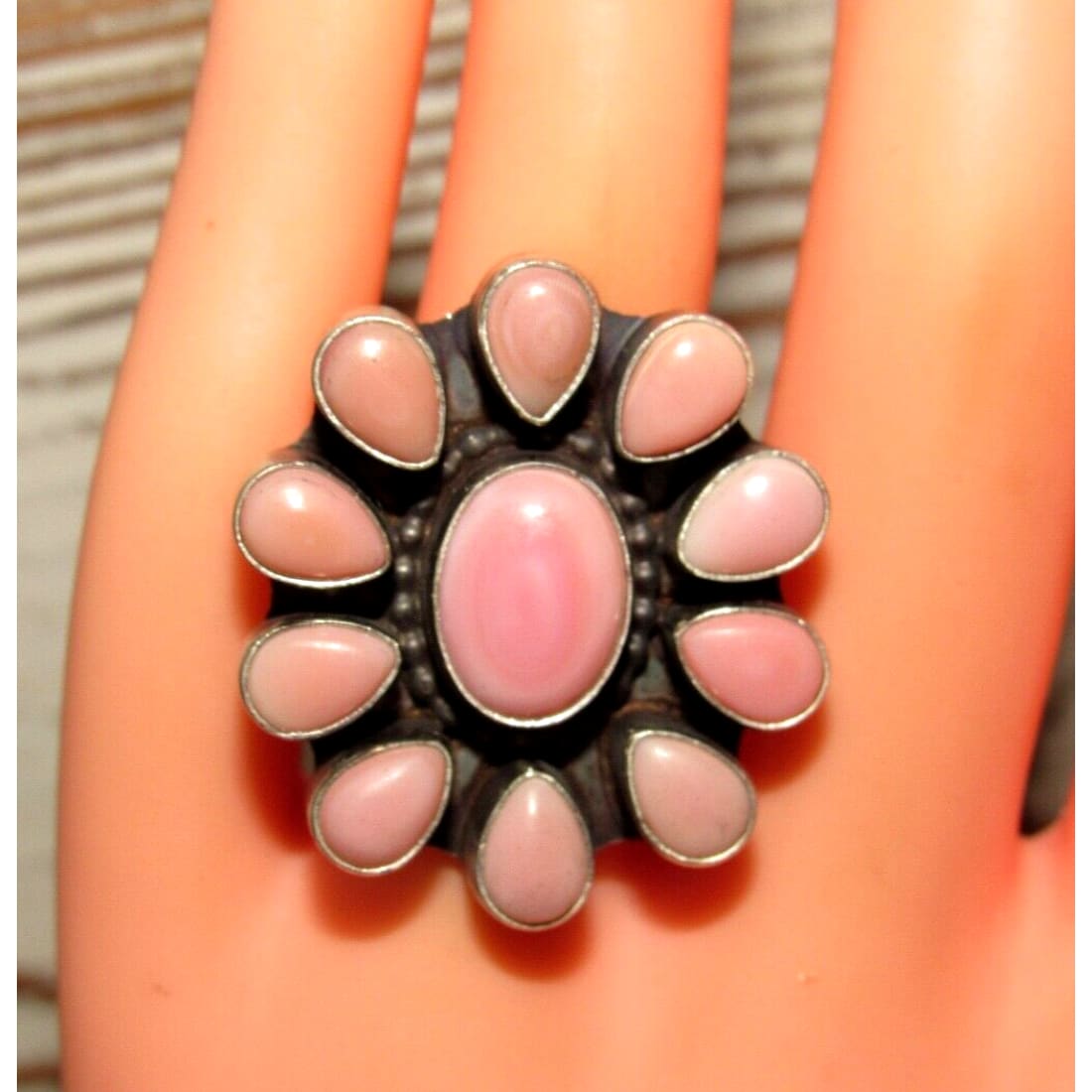 Navajo Pink Conch Cluster Ring Size 7 Sterling Silver Betta