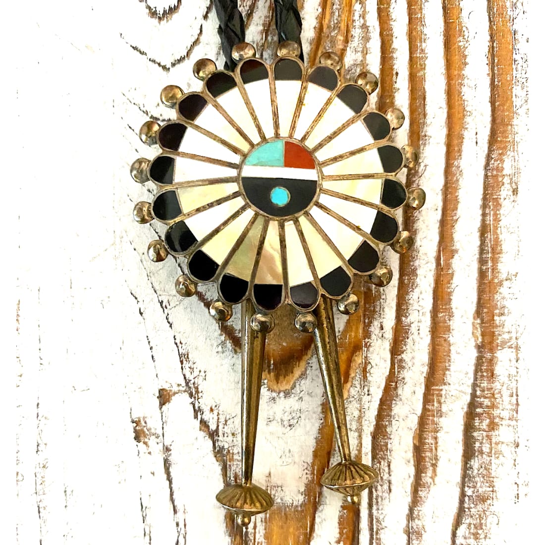 VINTAGE 1960 NATIVE AMERICAN ZUNI STERLING SILVER INLAID SUN