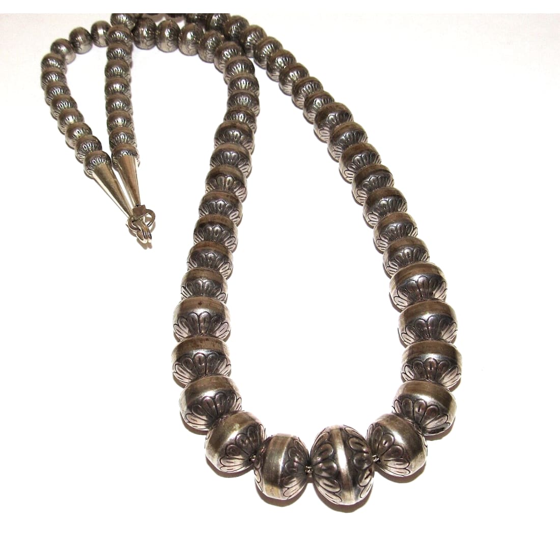 VTG Navajo Pearls Necklace Hand Stamped Graduated Saucer