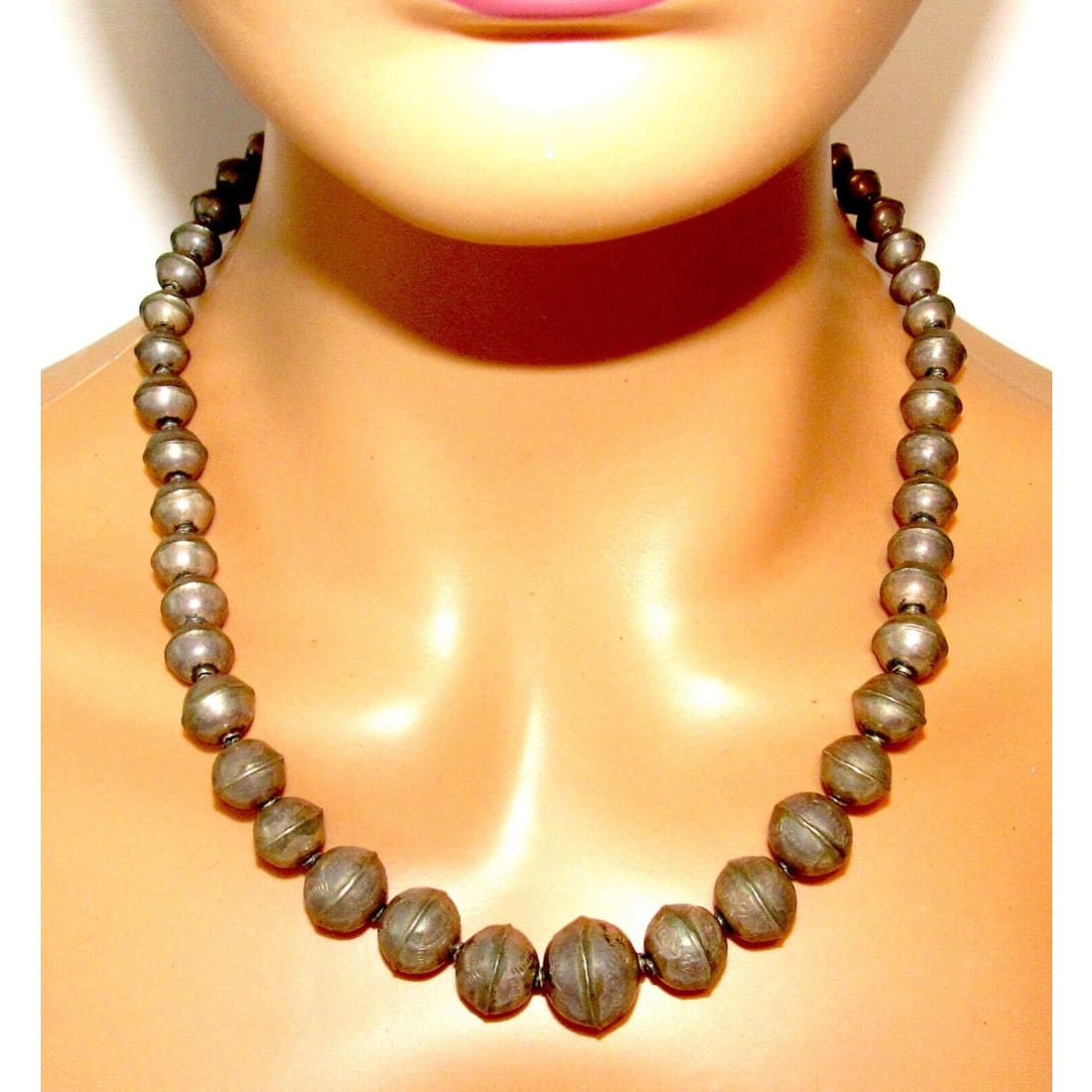 Early Navajo Pearls Necklace Hand Stamped Graduated Saucer