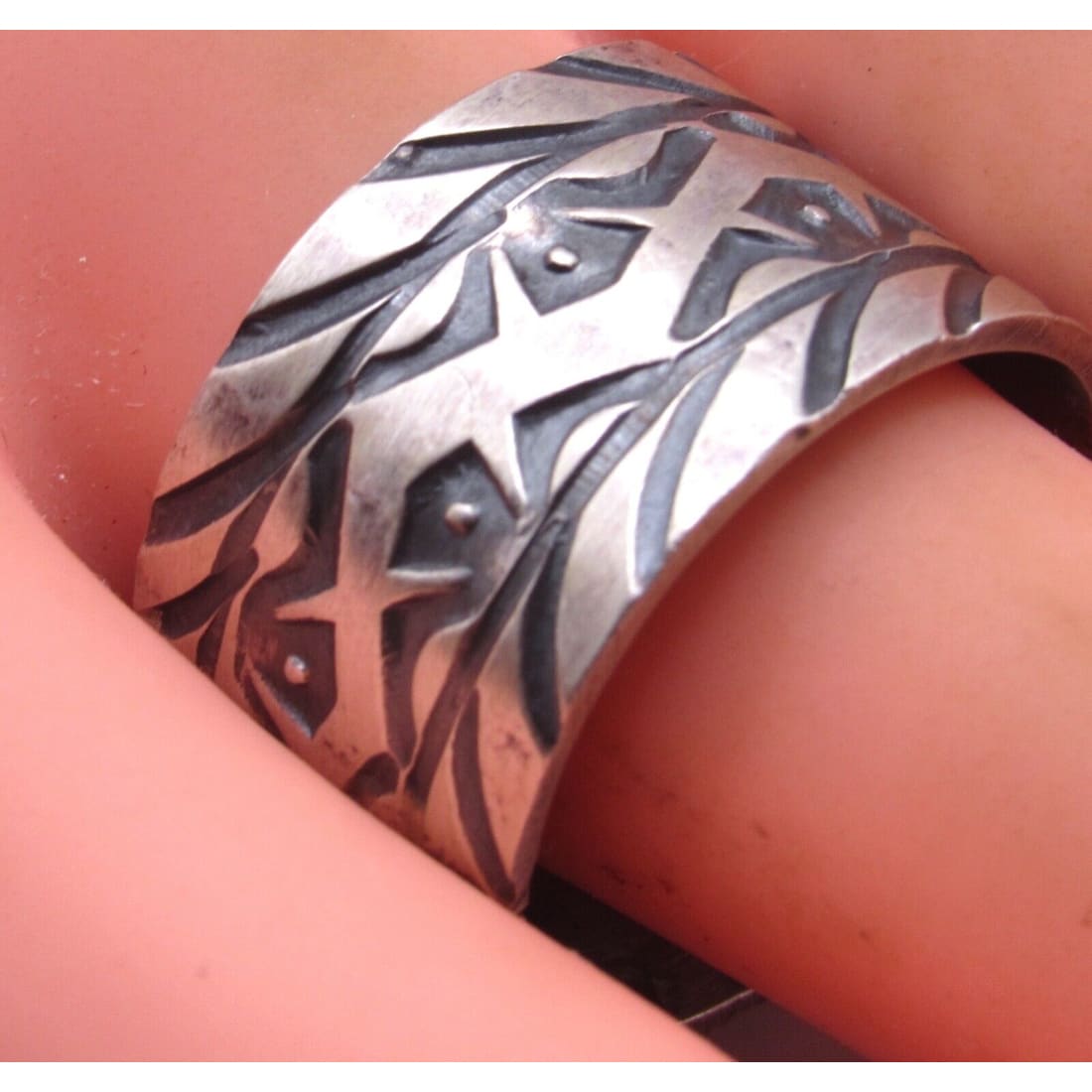 Native American Sterling Silver Band Ring Size 11 Signed San