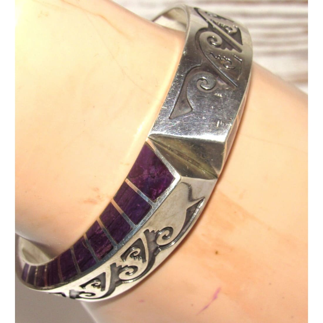NAVAJO LONN PARKER Cuff Bracelet Sterling Silver Sugilite