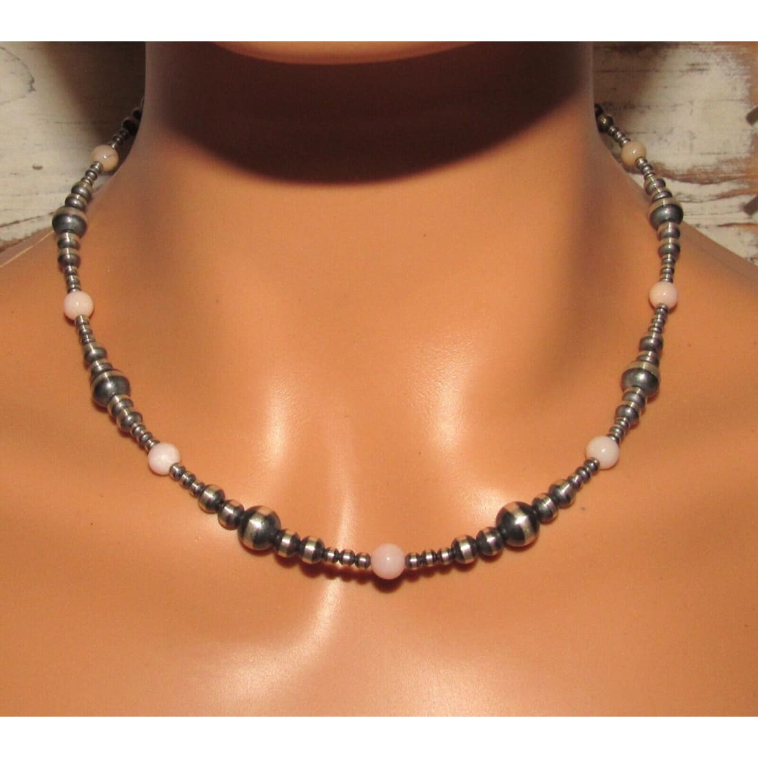 Navajo Pearls Choker Necklace Sterling Silver Pink Shell 16