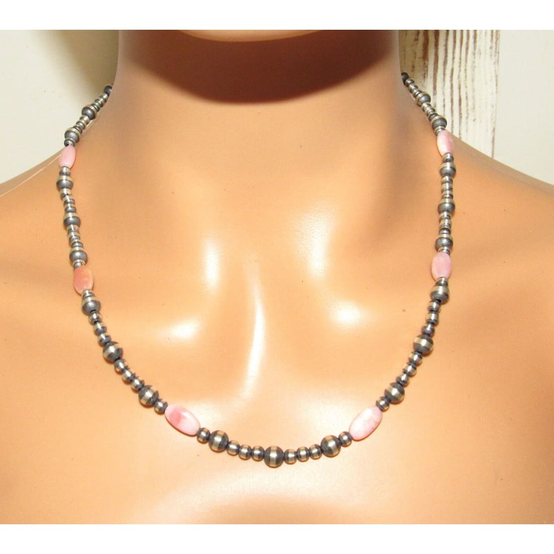 Navajo Pearls Necklace Sterling Silver Pink Conch Shell 20