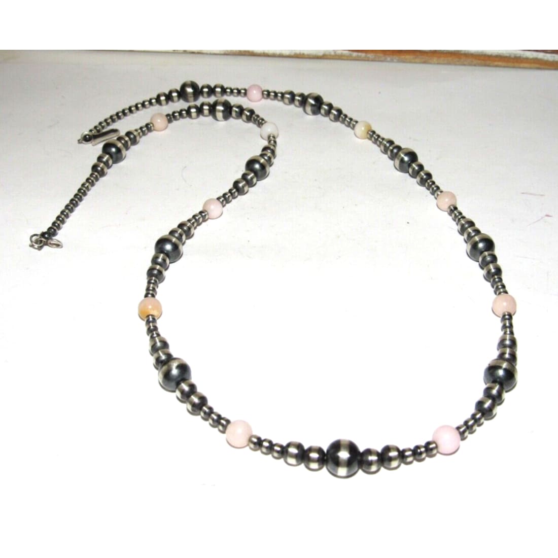 Navajo Pearls Necklace Sterling Silver Pink Conch Shell 20