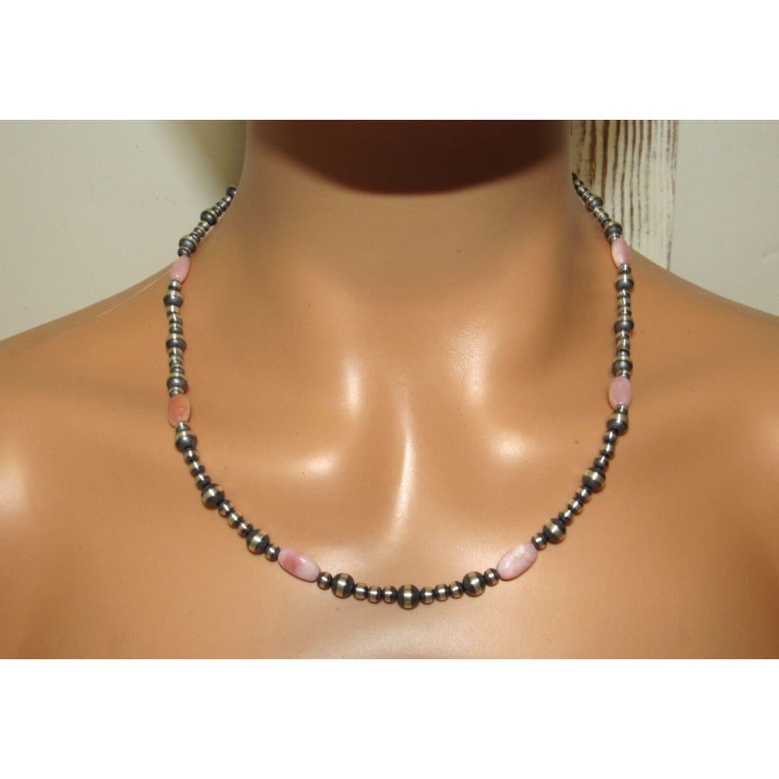 Navajo Pearls Necklace Sterling Silver Pink Conch Shell 20