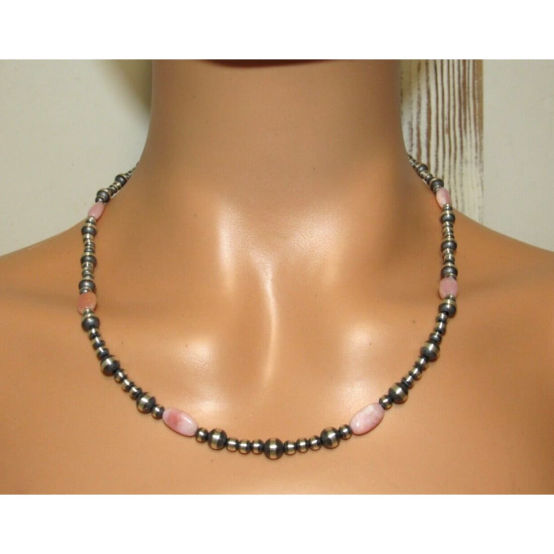 Navajo Pearls Necklace Sterling Silver Pink Conch Shell 20