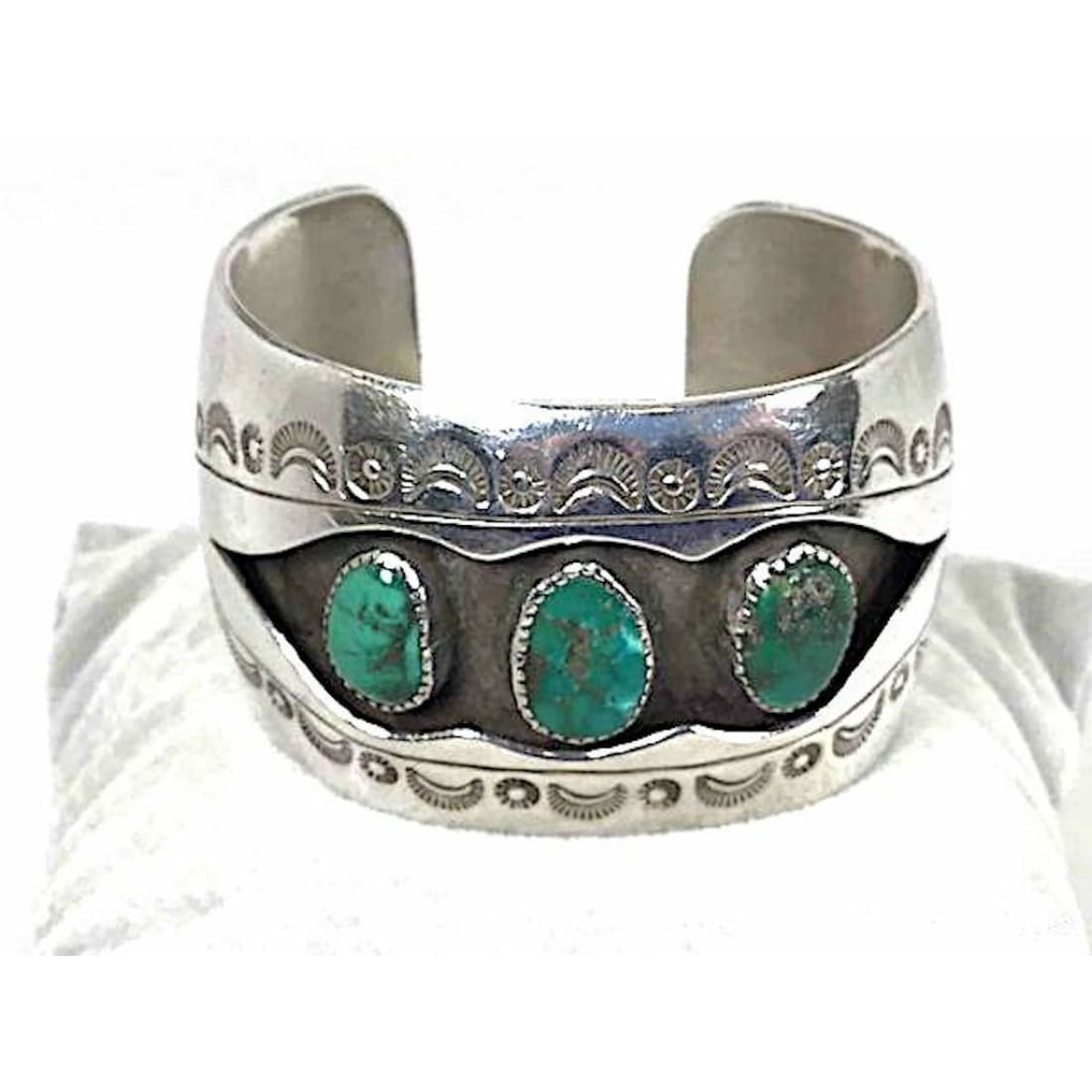Old Pawn Navajo Cerrillos Turquoise Cuff Bracelet Sterling