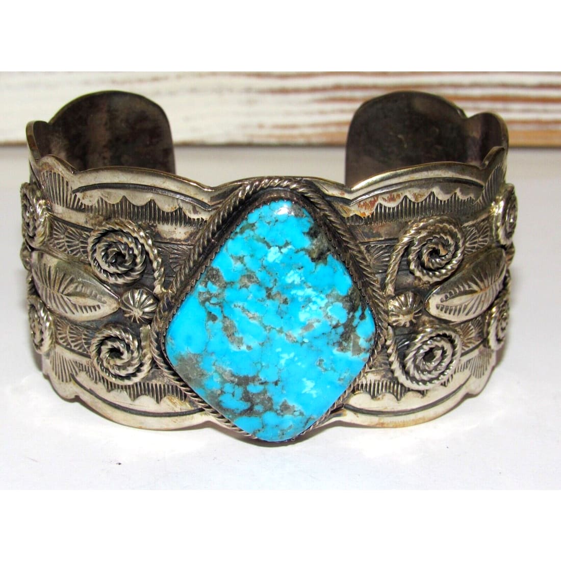 VTG Massive Navajo Kingman Turquoise Cuff Bracelet Ingot