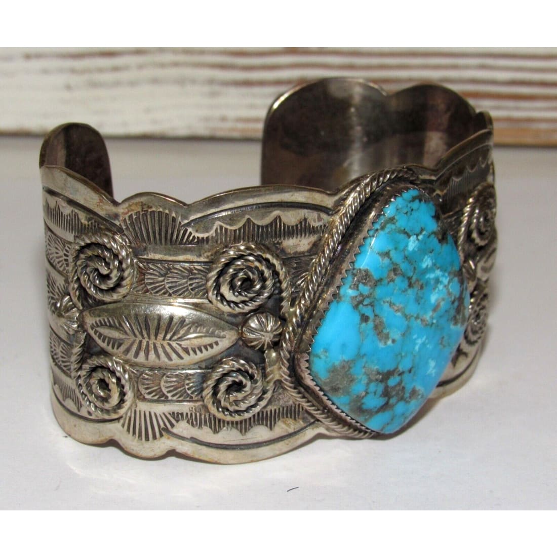 VTG Massive Navajo Kingman Turquoise Cuff Bracelet Ingot