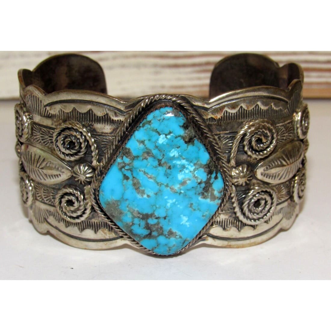 VTG Massive Navajo Kingman Turquoise Cuff Bracelet Ingot