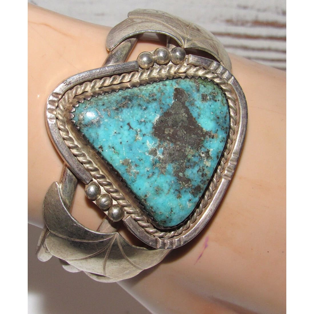 VTG Massive Navajo Kingman Turquoise Cuff Bracelet Sterling