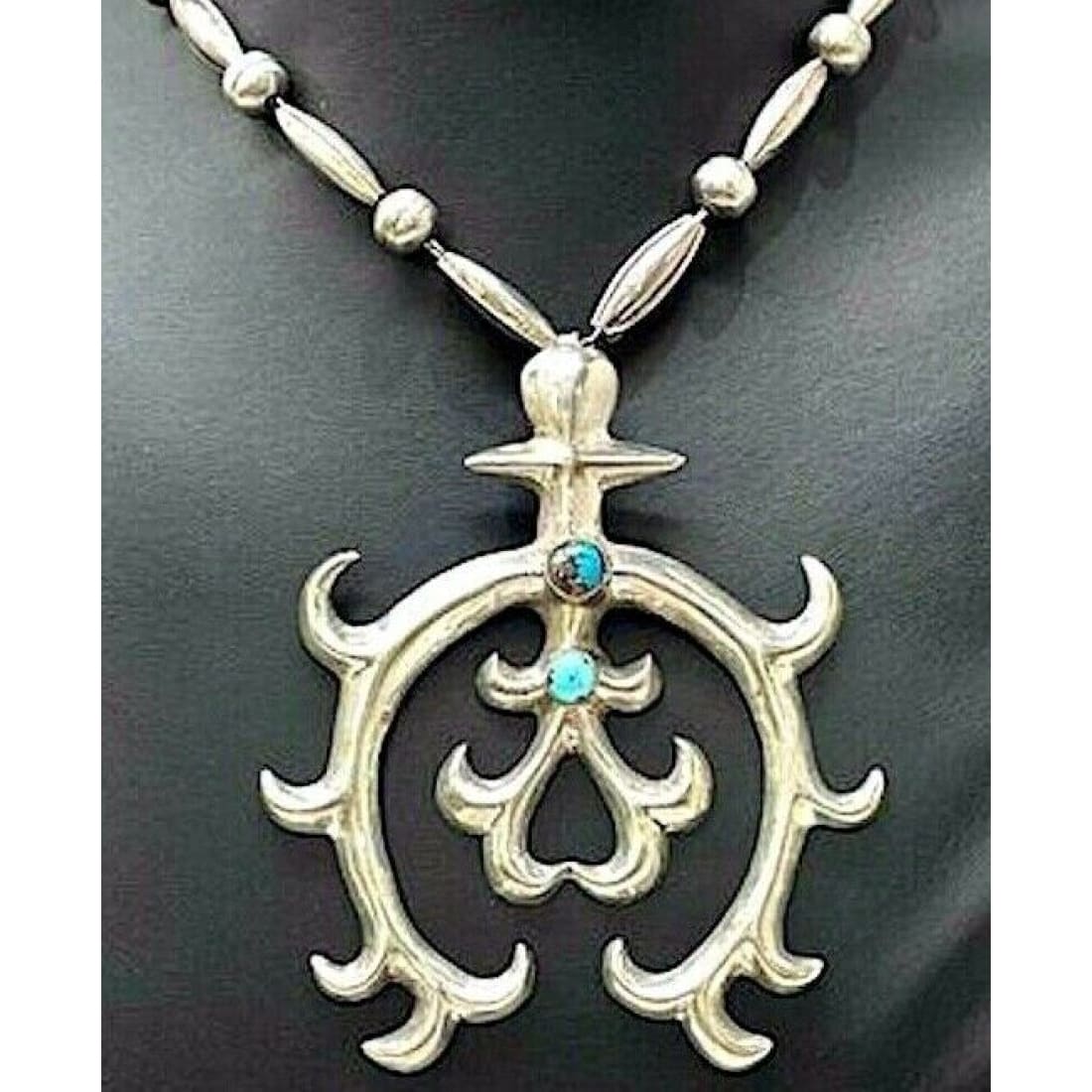 Navajo jewelry, Zuni Jewelry, Old Pawn Navajo, Old Pawn Zuni, Navajo Turquoise Rings, Navajo turquoise jewelry, Zuni turquoise jewelry, American Indian Jewelry, Navajo Bracelets, Zuni Bracelets, Navajo Rings, Zuni Rings, Old Pawn jewelry, Navajo Necklaces, Zuni Necklace
