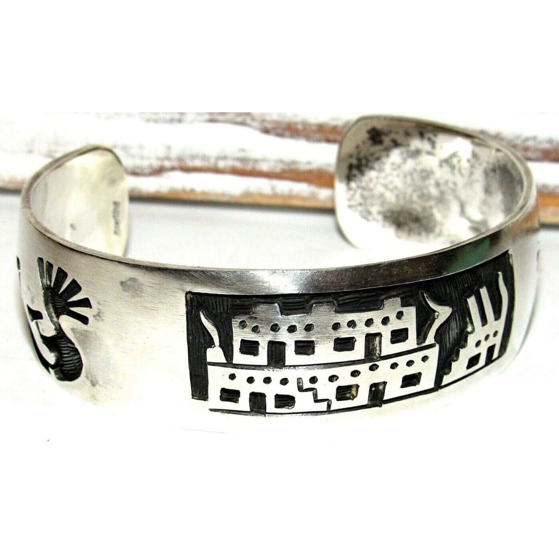 Navajo jewelry, Zuni Jewelry, Old Pawn Navajo, Old Pawn Zuni, Navajo Turquoise Rings, Navajo turquoise jewelry, Zuni turquoise jewelry, American Indian Jewelry, Navajo Bracelets, Zuni Bracelets, Navajo Rings, Zuni Rings, Old Pawn jewelry, Navajo Necklaces, Zuni Necklace
