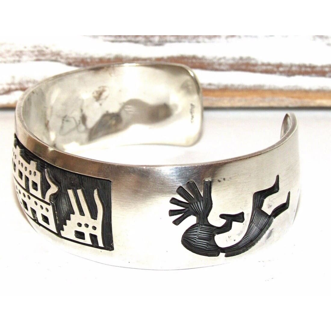 Navajo jewelry, Zuni Jewelry, Old Pawn Navajo, Old Pawn Zuni, Navajo Turquoise Rings, Navajo turquoise jewelry, Zuni turquoise jewelry, American Indian Jewelry, Navajo Bracelets, Zuni Bracelets, Navajo Rings, Zuni Rings, Old Pawn jewelry, Navajo Necklaces, Zuni Necklace