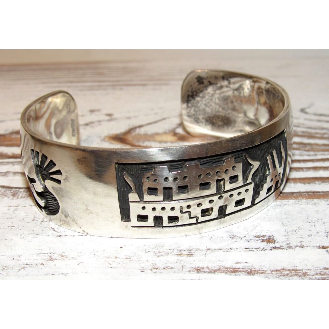 Navajo jewelry, Zuni Jewelry, Old Pawn Navajo, Old Pawn Zuni, Navajo Turquoise Rings, Navajo turquoise jewelry, Zuni turquoise jewelry, American Indian Jewelry, Navajo Bracelets, Zuni Bracelets, Navajo Rings, Zuni Rings, Old Pawn jewelry, Navajo Necklaces, Zuni Necklace