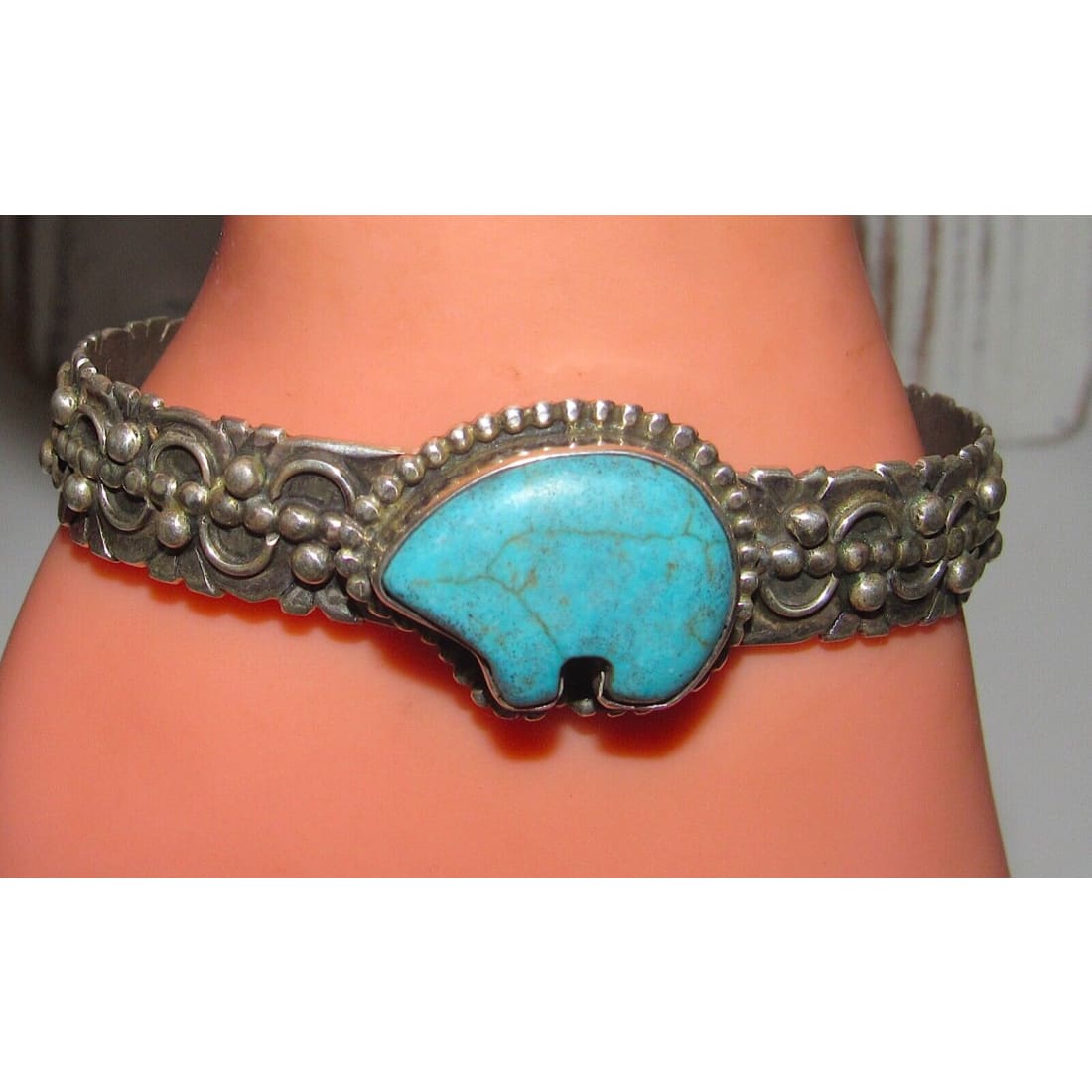 VTG Navajo Turquoise Bear Cuff Bracelet Sterling Silver
