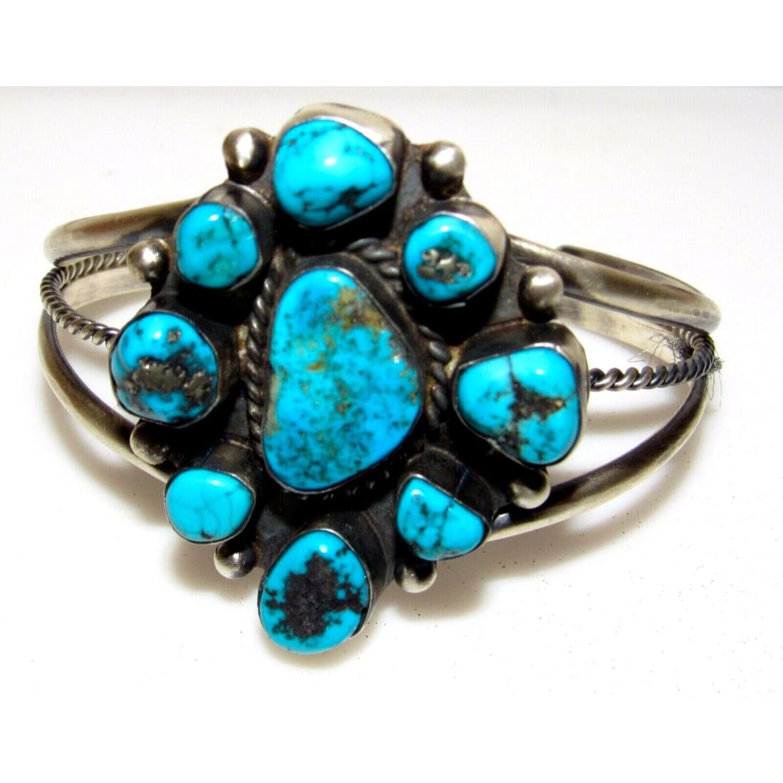Navajo jewelry, Zuni Jewelry, Old Pawn Navajo, Old Pawn Zuni, Navajo Turquoise Rings, Navajo turquoise jewelry, Zuni turquoise jewelry, American Indian Jewelry, Navajo Bracelets, Zuni Bracelets, Navajo Rings, Zuni Rings, Old Pawn jewelry, Navajo Necklaces, Zuni Necklace