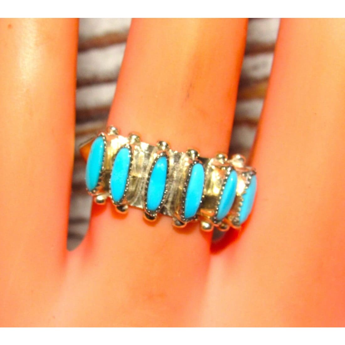 Zuni Turquoise Petite Point Ring Sz 7 Sterling Signed Native