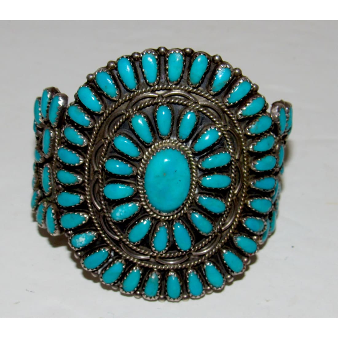 Navajo jewelry, Zuni Jewelry, Old Pawn Navajo, Old Pawn Zuni, Navajo Turquoise Rings, Navajo turquoise jewelry, Zuni turquoise jewelry, American Indian Jewelry, Navajo Bracelets, Zuni Bracelets, Navajo Rings, Zuni Rings, Old Pawn jewelry, Navajo Necklaces, Zuni Necklace