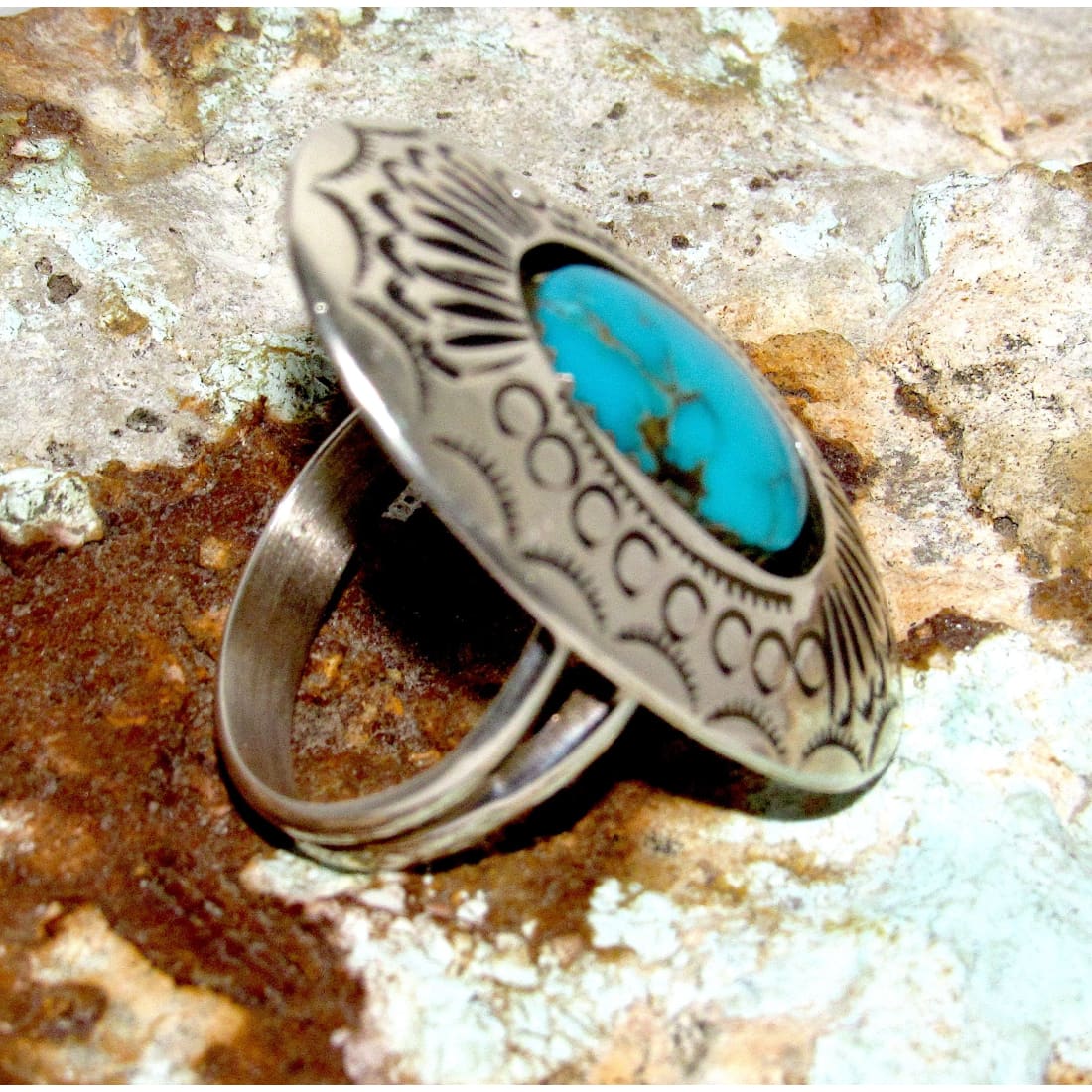 Navajo jewelry, Zuni Jewelry, Old Pawn Navajo, Old Pawn Zuni, Navajo Turquoise Rings, Navajo turquoise jewelry, Zuni turquoise jewelry, American Indian Jewelry, Navajo Bracelets, Zuni Bracelets, Navajo Rings, Zuni Rings, Old Pawn jewelry, Navajo Necklaces, Zuni Necklace