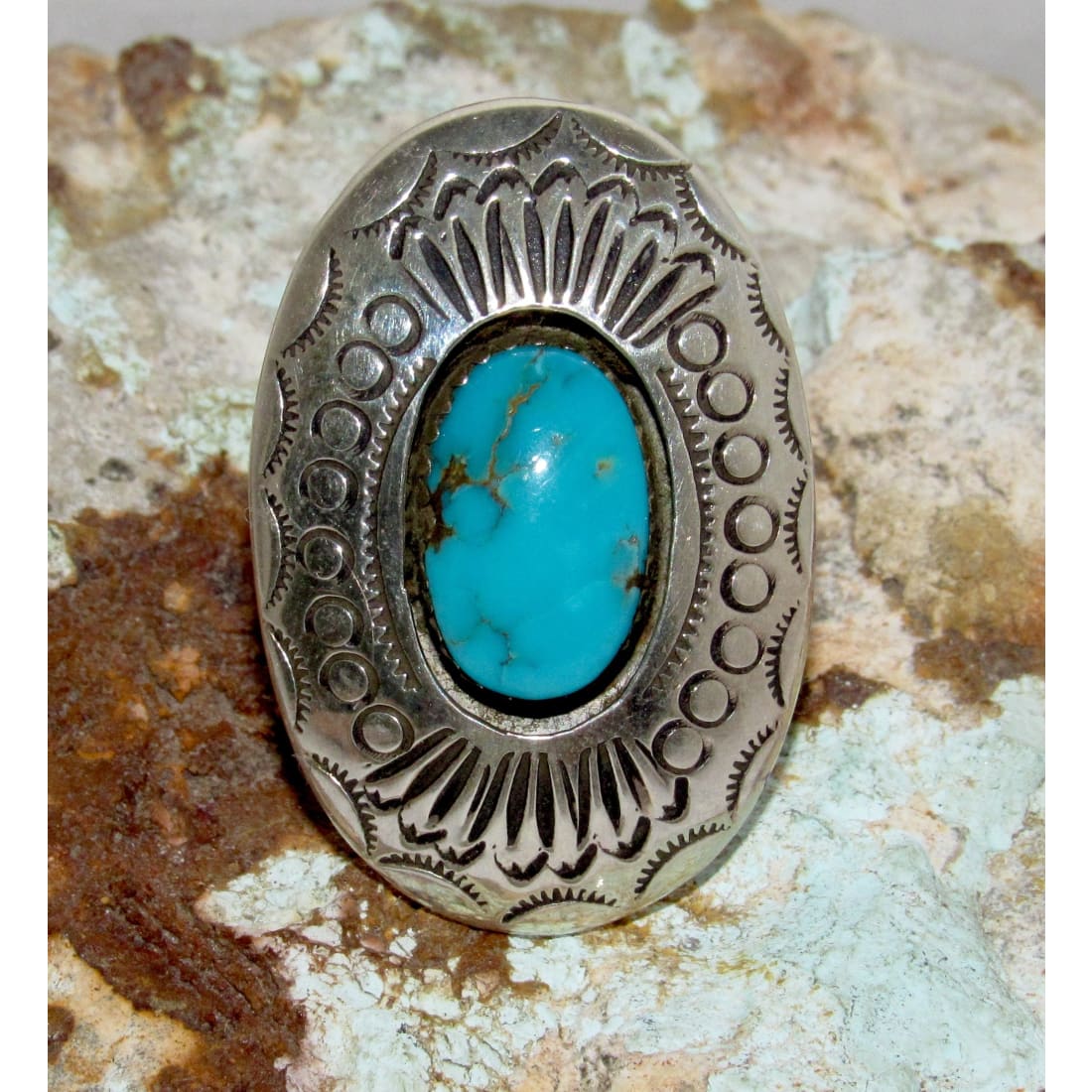 Navajo jewelry, Zuni Jewelry, Old Pawn Navajo, Old Pawn Zuni, Navajo Turquoise Rings, Navajo turquoise jewelry, Zuni turquoise jewelry, American Indian Jewelry, Navajo Bracelets, Zuni Bracelets, Navajo Rings, Zuni Rings, Old Pawn jewelry, Navajo Necklaces, Zuni Necklace