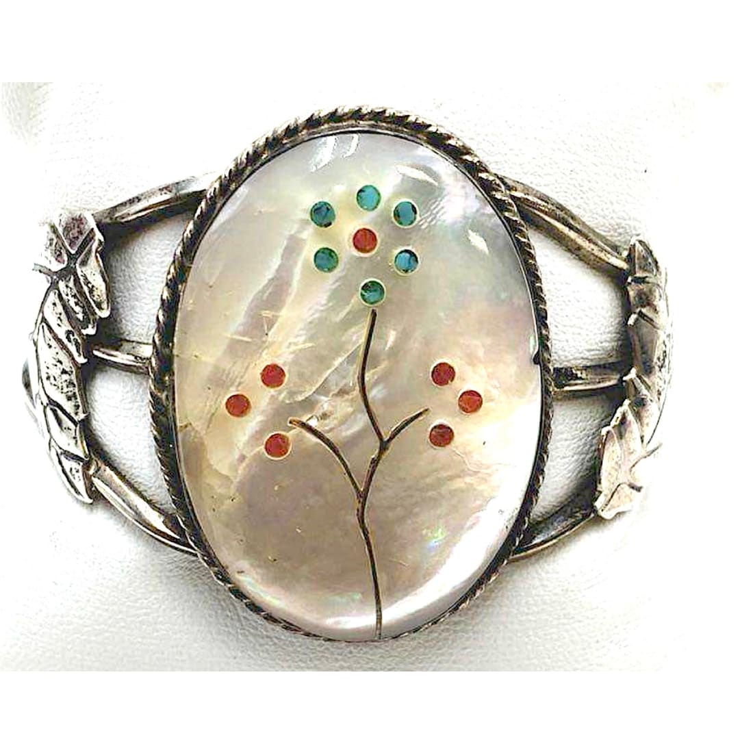 Vintage Zuni Sterling Silver Mother of Pearl Flower Inlay Cuff Bracelet