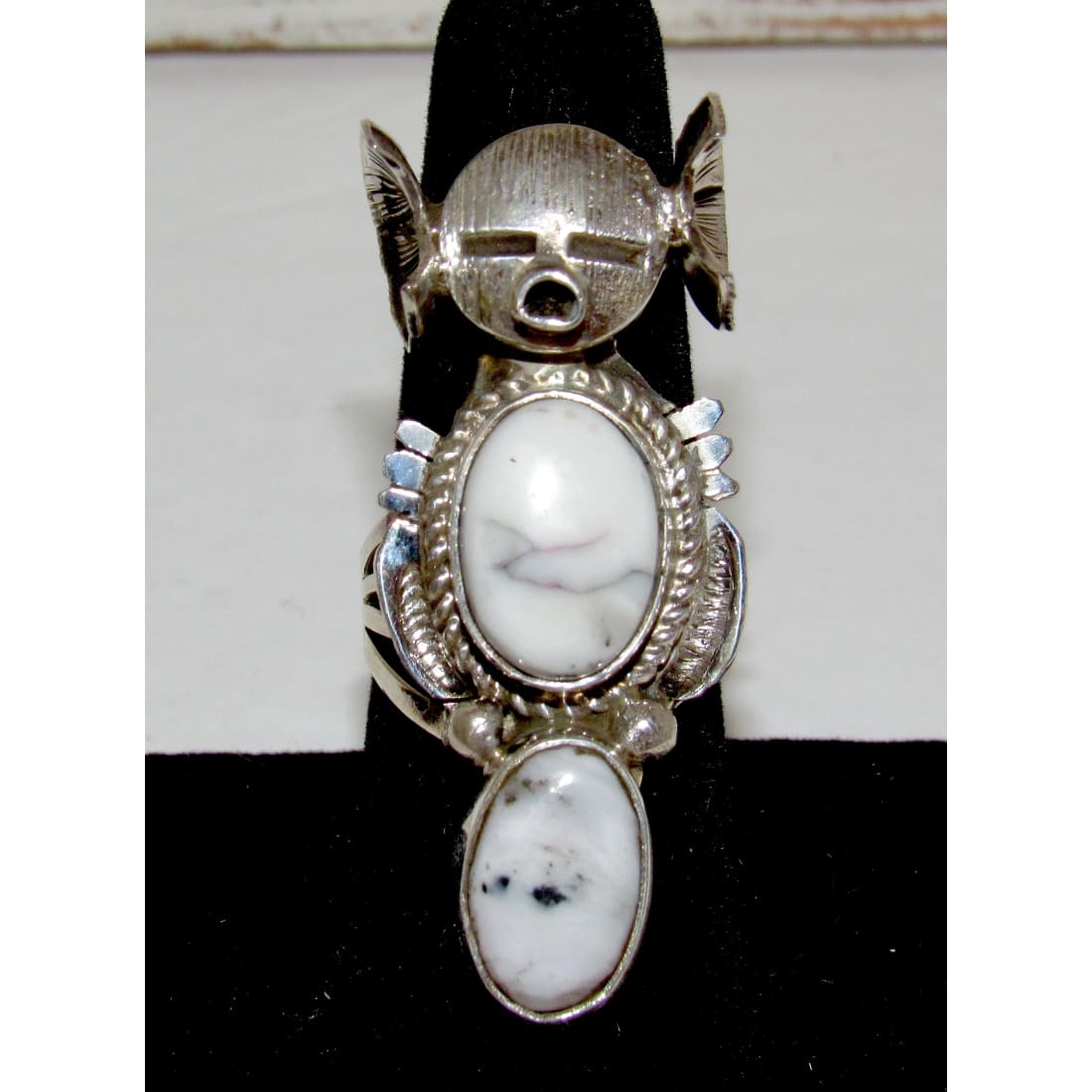 Navajo jewelry, Zuni Jewelry, Old Pawn Navajo, Old Pawn Zuni, Navajo Turquoise Rings, Navajo turquoise jewelry, Zuni turquoise jewelry, American Indian Jewelry, Navajo Bracelets, Zuni Bracelets, Navajo Rings, Zuni Rings, Old Pawn jewelry, Navajo Necklaces, Zuni Necklace
