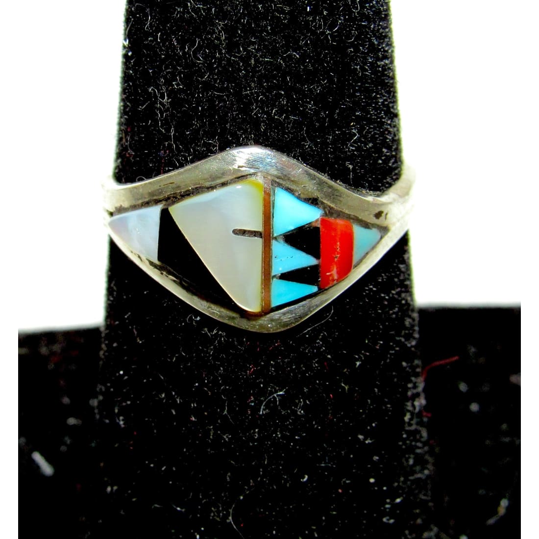 Navajo jewelry, Zuni Jewelry, Old Pawn Navajo, Old Pawn Zuni, Navajo Turquoise Rings, Navajo turquoise jewelry, Zuni turquoise jewelry, American Indian Jewelry, Navajo Bracelets, Zuni Bracelets, Navajo Rings, Zuni Rings, Old Pawn jewelry, Navajo Necklaces, Zuni Necklace