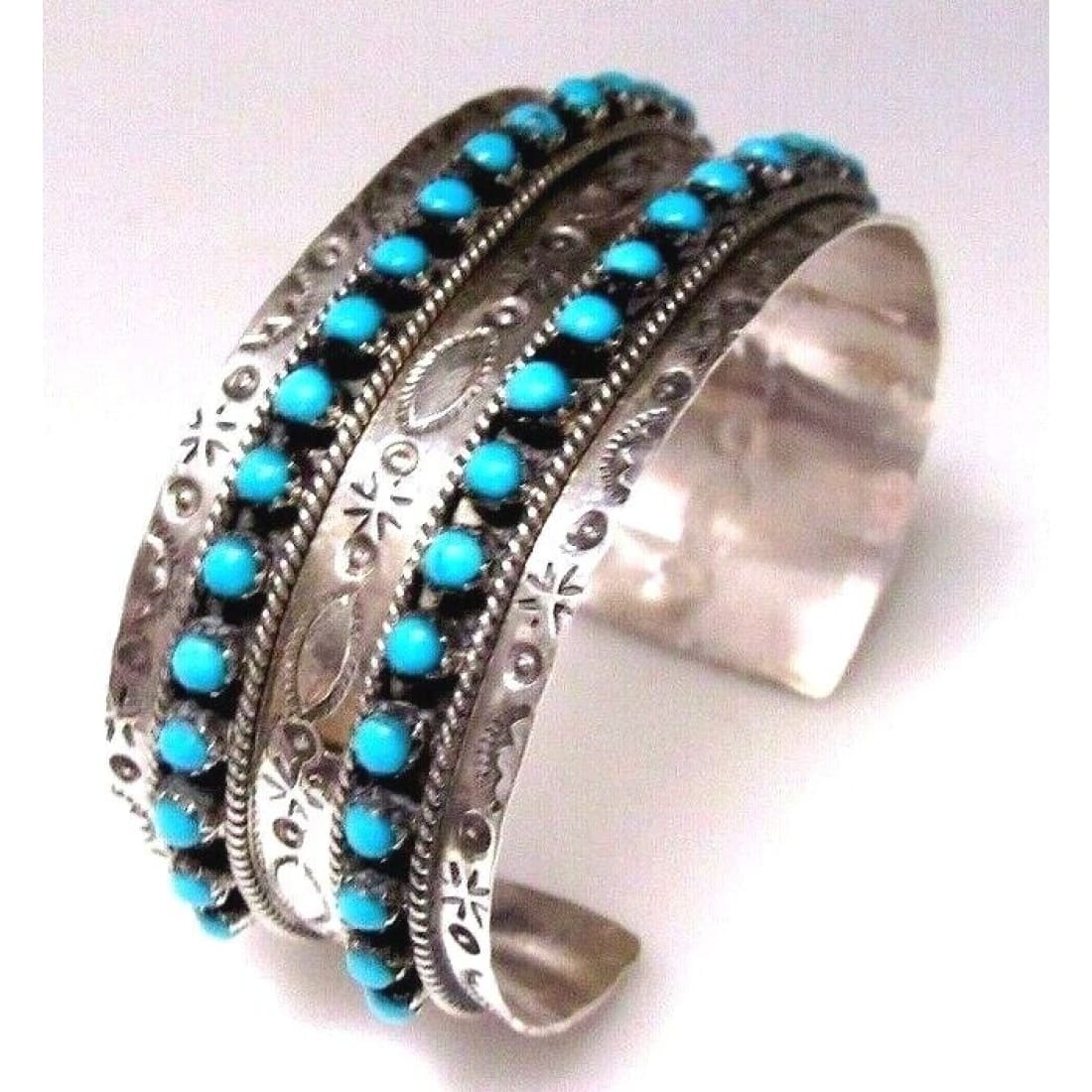 Navajo jewelry, Zuni Jewelry, Old Pawn Navajo, Old Pawn Zuni, Navajo Turquoise Rings, Navajo turquoise jewelry, Zuni turquoise jewelry, American Indian Jewelry, Navajo Bracelets, Zuni Bracelets, Navajo Rings, Zuni Rings, Old Pawn jewelry, Navajo Necklaces, Zuni Necklace