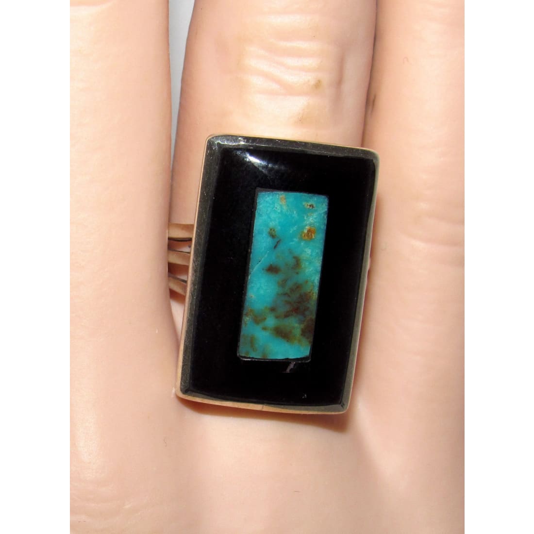 Zuni Royston Turquoise Jet Ring by Harlan Coonsis Sz 7.5 Native American Signed