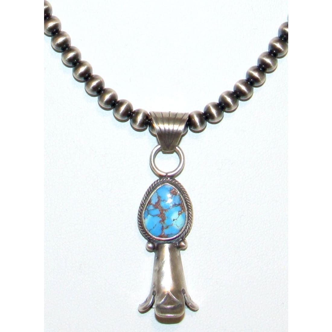 Navajo jewelry, Zuni Jewelry, Old Pawn Navajo, Old Pawn Zuni, Navajo Turquoise Rings, Navajo turquoise jewelry, Zuni turquoise jewelry, American Indian Jewelry, Navajo Bracelets, Zuni Bracelets, Navajo Rings, Zuni Rings, Old Pawn jewelry, Navajo Necklaces, Zuni Necklace