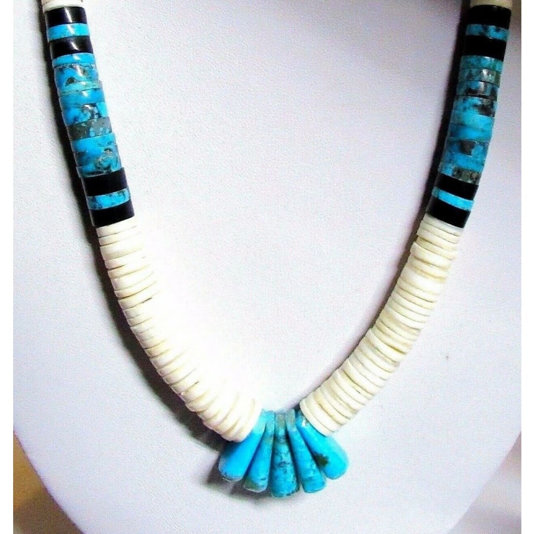 Navajo jewelry, Zuni Jewelry, Old Pawn Navajo, Old Pawn Zuni, Navajo Turquoise Rings, Navajo turquoise jewelry, Zuni turquoise jewelry, American Indian Jewelry, Navajo Bracelets, Zuni Bracelets, Navajo Rings, Zuni Rings, Old Pawn jewelry, Navajo Necklaces, Zuni Necklace
