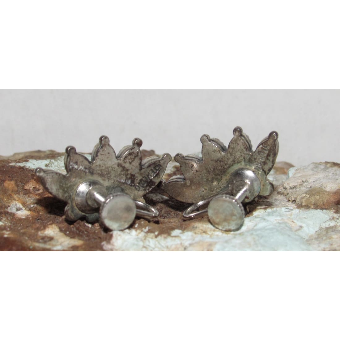 Old Pawn Zuni Turquoise Cluster Sterling Silver Screw Back Earrings