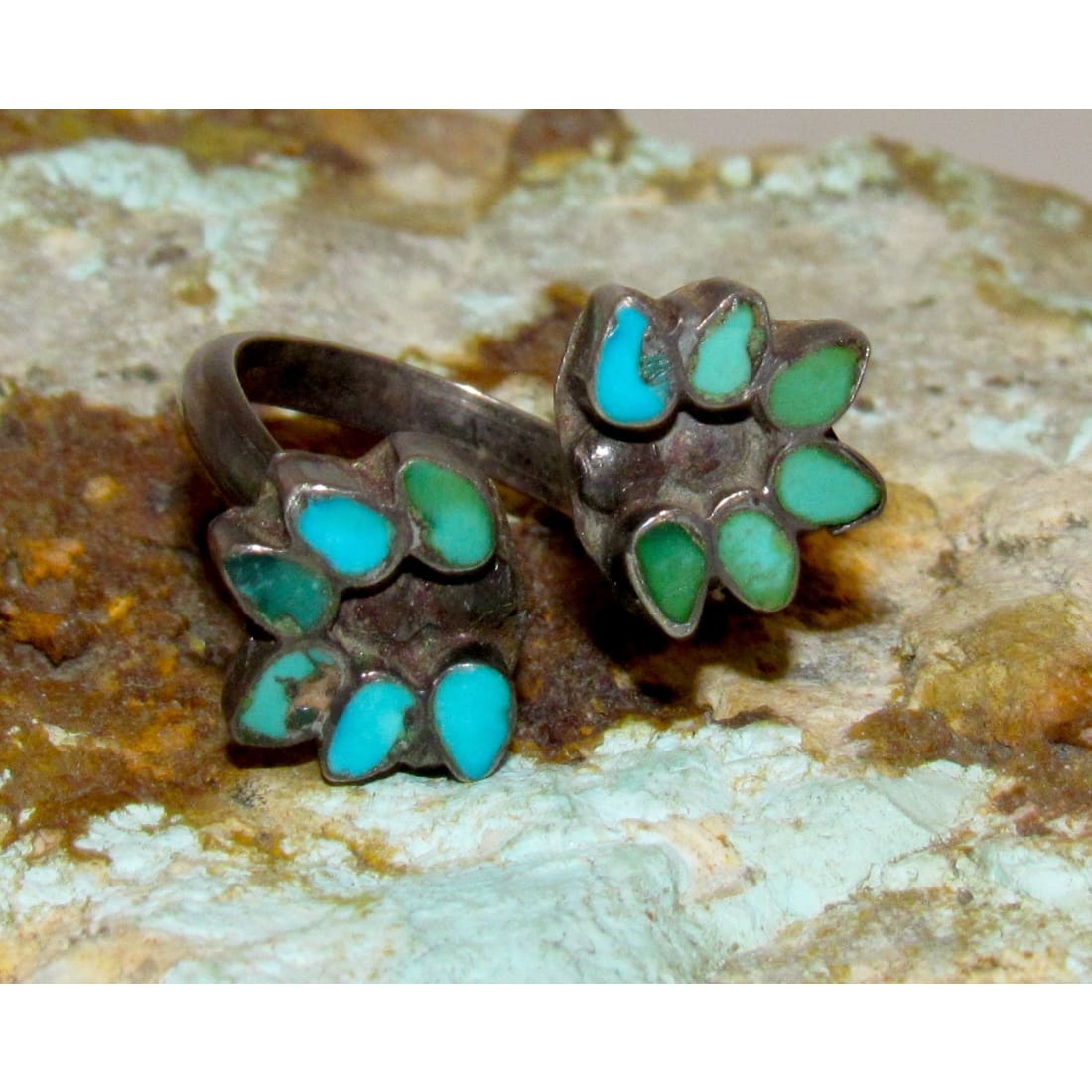 Old Pawn Zuni Turquoise Inlay Bypass Ring Sterling Silver Size 6 Adjustable