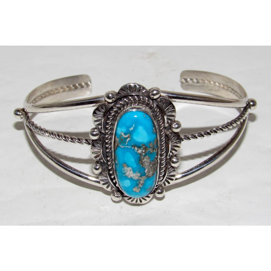 Navajo jewelry, Zuni Jewelry, Old Pawn Navajo, Old Pawn Zuni, Navajo Turquoise Rings, Navajo turquoise jewelry, Zuni turquoise jewelry, American Indian Jewelry, Navajo Bracelets, Zuni Bracelets, Navajo Rings, Zuni Rings, Old Pawn jewelry, Navajo Necklaces, Zuni Necklace