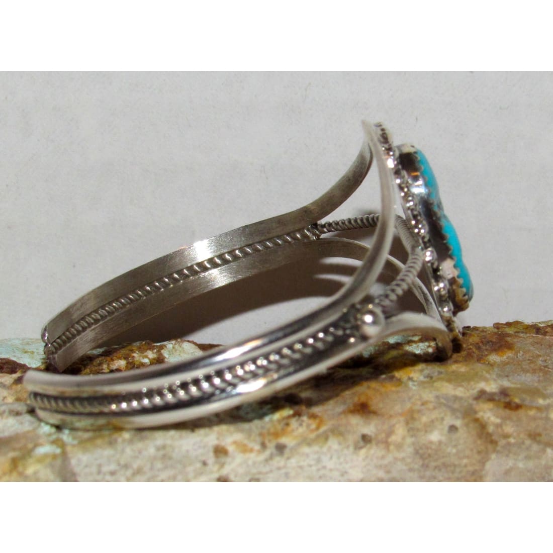 Navajo Kingman Turquoise Cuff Bracelet Sterling Silver Native Signed