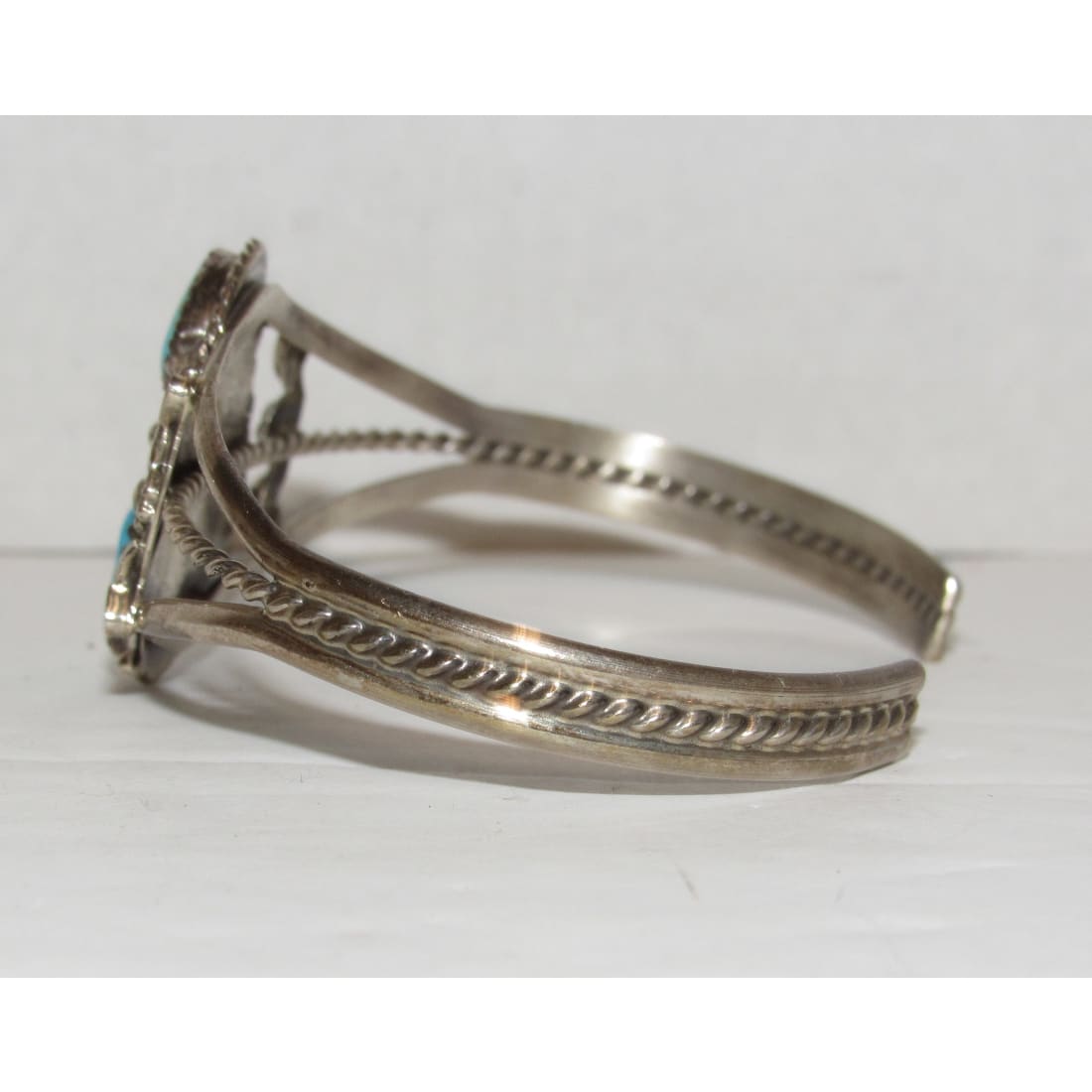Navajo jewelry, Zuni Jewelry, Old Pawn Navajo, Old Pawn Zuni, Navajo Turquoise Rings, Navajo turquoise jewelry, Zuni turquoise jewelry, American Indian Jewelry, Navajo Bracelets, Zuni Bracelets, Navajo Rings, Zuni Rings, Old Pawn jewelry, Navajo Necklaces, Zuni Necklace