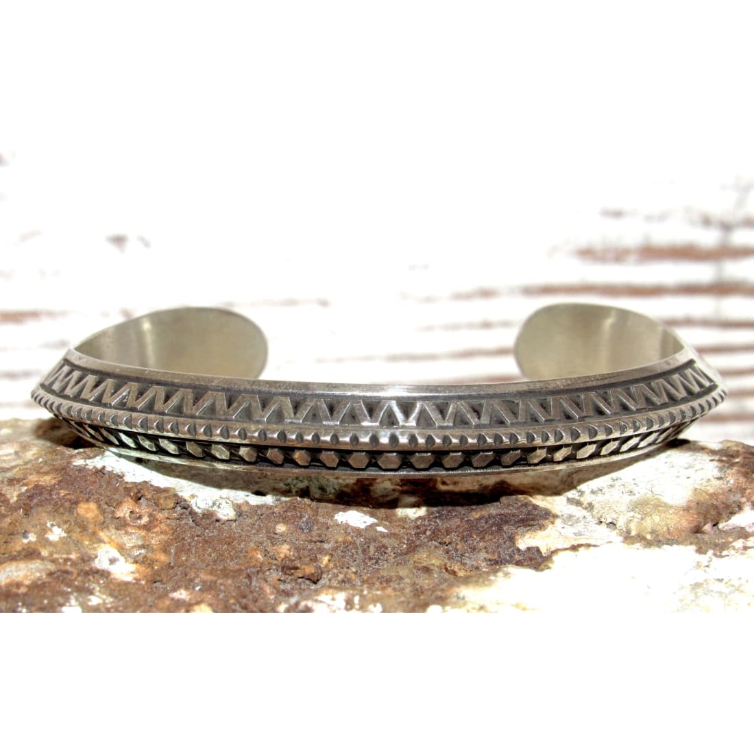 Navajo Sterling Carinated Ingot Double Sided Cuff Bracelet L. Secatero