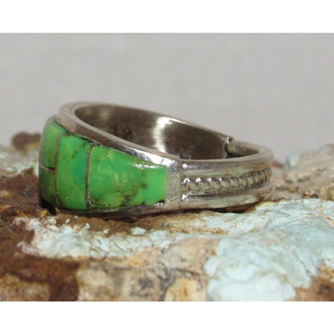 Navajo Green Gaspeite Cobble Inlay Ring Sz 7 Sterling Silver E Yazzie