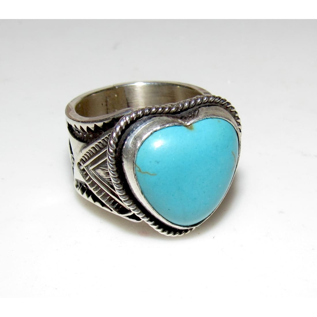 Navajo jewelry, Zuni Jewelry, Old Pawn Navajo, Old Pawn Zuni, Navajo Turquoise Rings, Navajo turquoise jewelry, Zuni turquoise jewelry, American Indian Jewelry, Navajo Bracelets, Zuni Bracelets, Navajo Rings, Zuni Rings, Old Pawn jewelry, Navajo Necklaces, Zuni Necklace