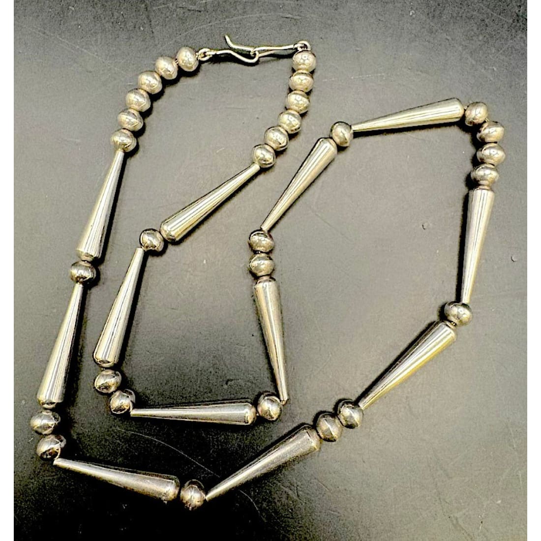 Vintage Navajo Pearls Necklace Rare Cone & Saucer Beads Design Sterling Silver