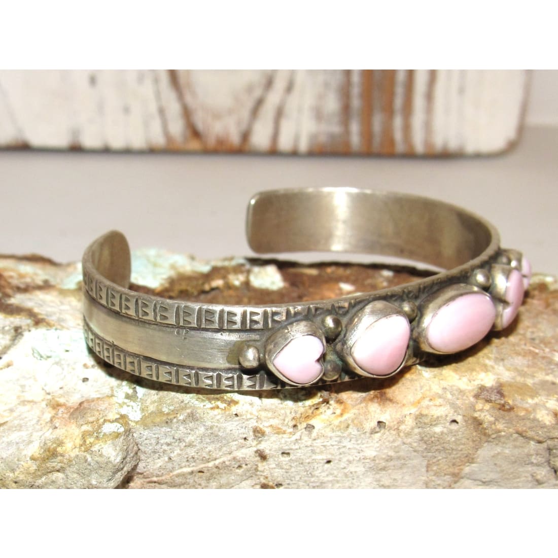 Navajo jewelry, Zuni Jewelry, Old Pawn Navajo, Old Pawn Zuni, Navajo Turquoise Rings, Navajo turquoise jewelry, Zuni turquoise jewelry, American Indian Jewelry, Navajo Bracelets, Zuni Bracelets, Navajo Rings, Zuni Rings, Old Pawn jewelry, Navajo Necklaces, Zuni Necklace