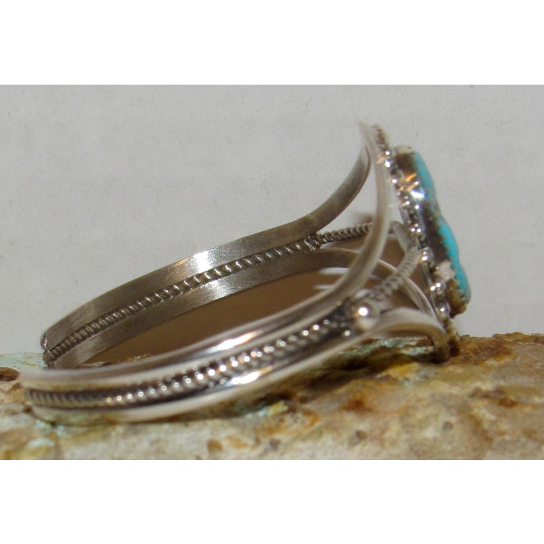 Navajo Kingman Turquoise Cuff Bracelet Sterling Silver Native Signed